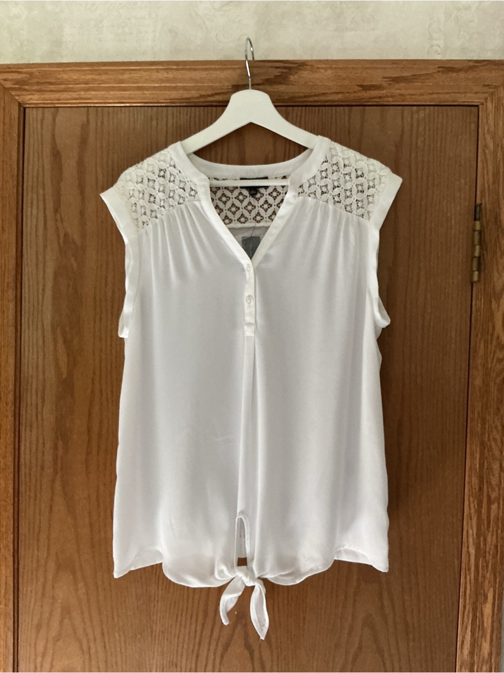 The Limited  - NWT - White Sleeveless Lace-Yoke Tie Hem Blouse